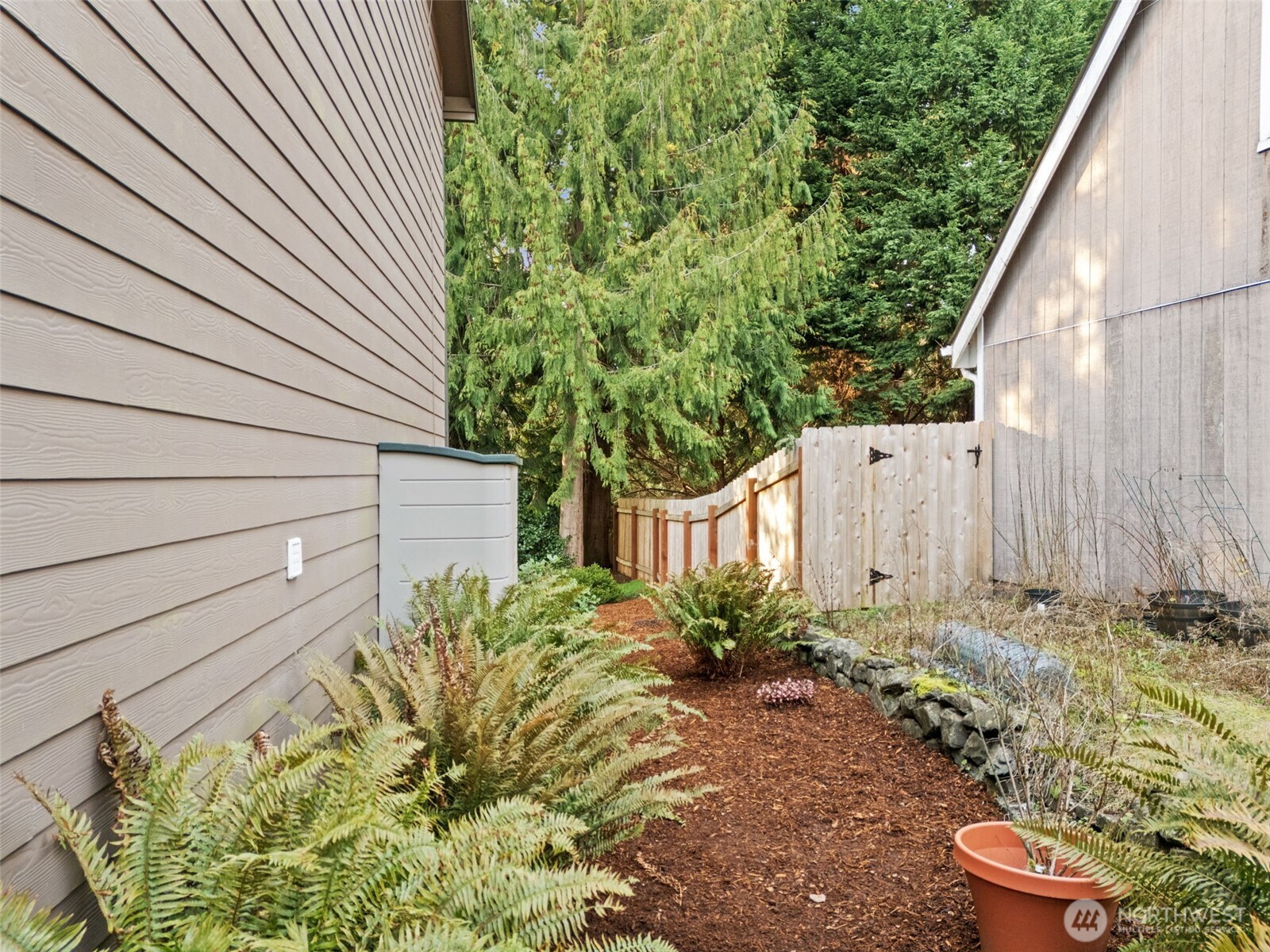 21985 Apollo Drive NE, Poulsbo, WA 98370