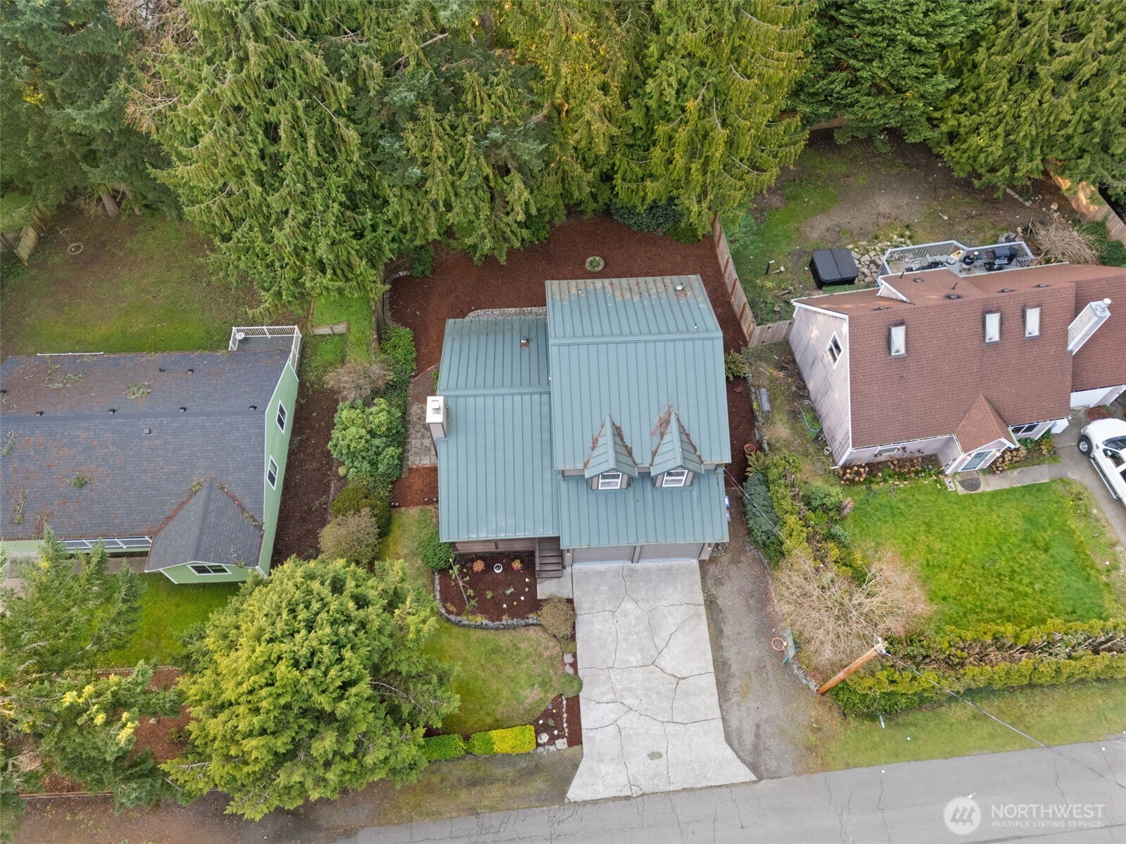 21985 Apollo Drive NE, Poulsbo, WA 98370
