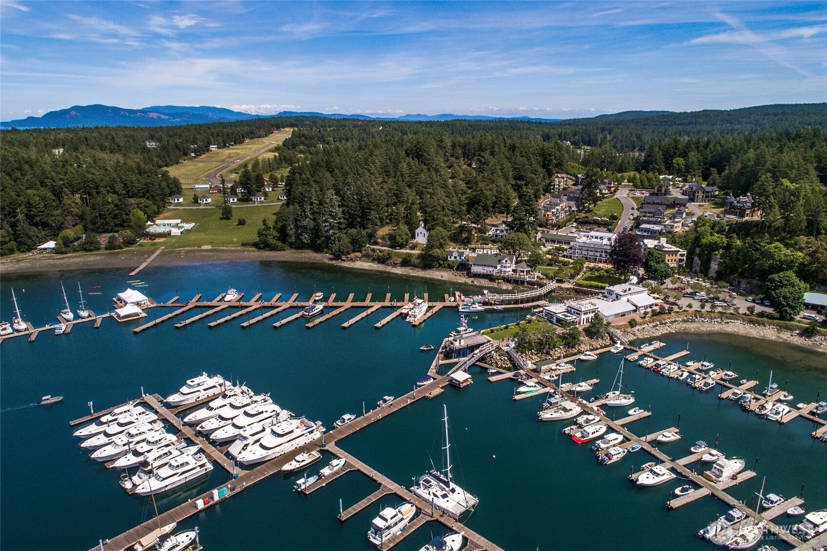 121 Cessna Avenue , Friday Harbor, WA 98250