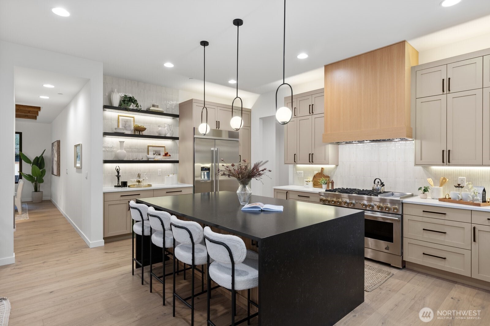 23833 29th Avenue W, Brier, WA 98036