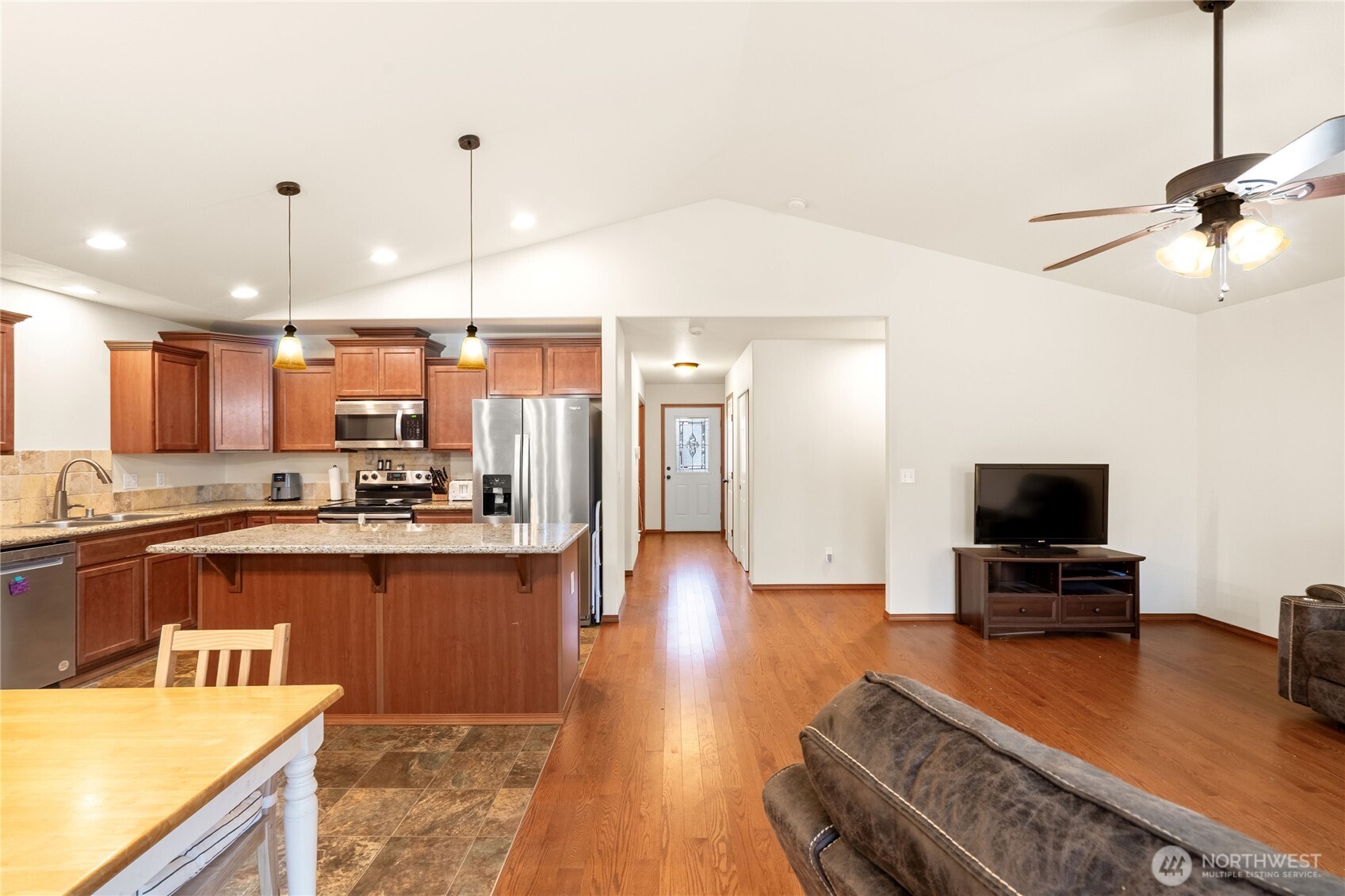 93 McDonald Creek Lane , Elma, WA 98541