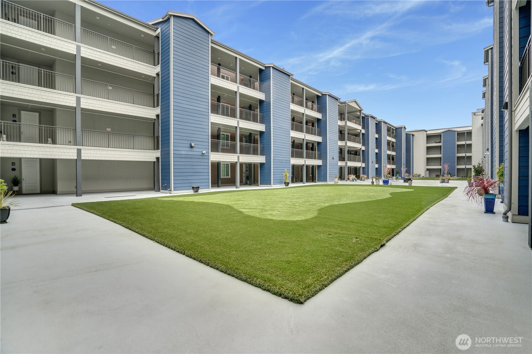 4961 Main St #517, Tacoma, WA 98407