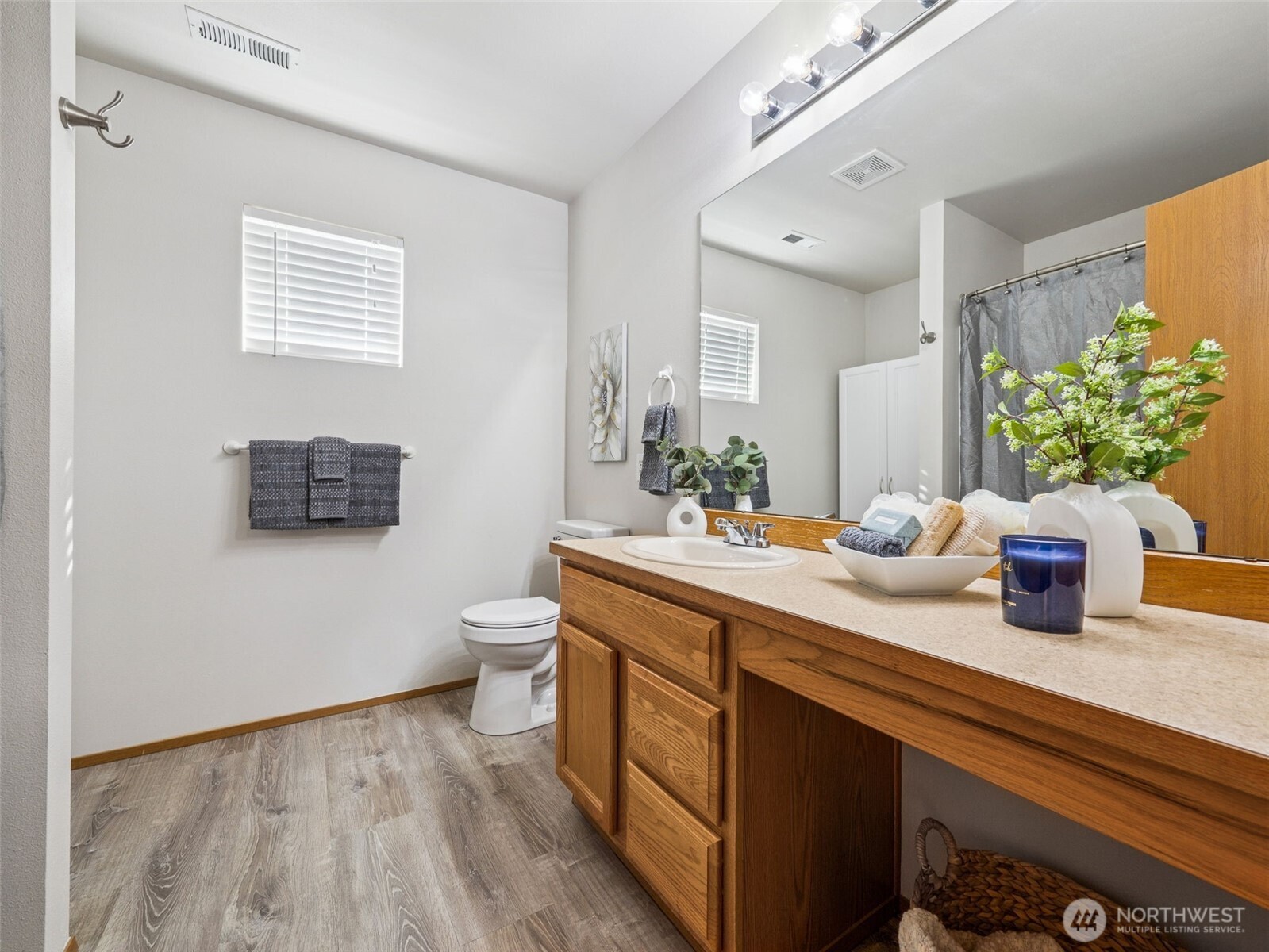 23712 SE 243rd Place , Maple Valley, WA 98038