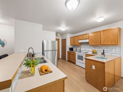 23712 SE 243rd Place , Maple Valley, WA 98038 - Photo 4