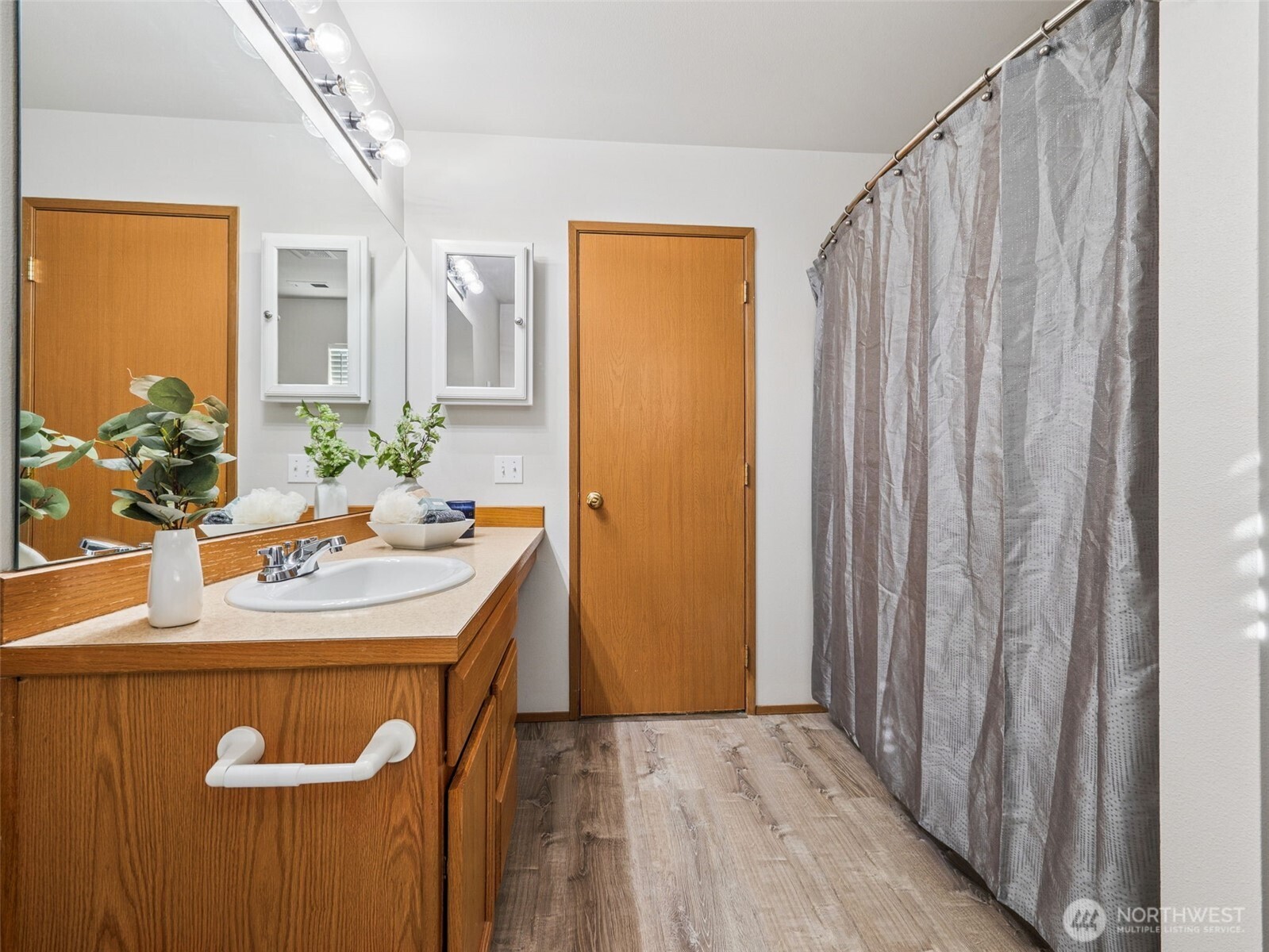 23712 SE 243rd Place , Maple Valley, WA 98038