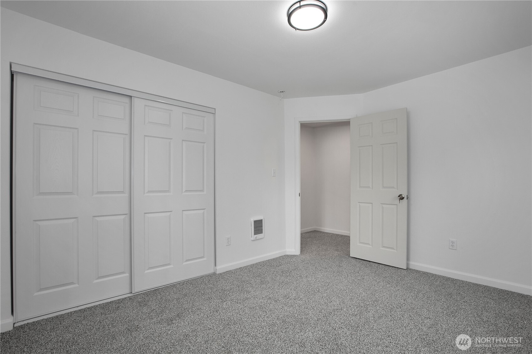 5302 E N Street , Tacoma, WA 98404