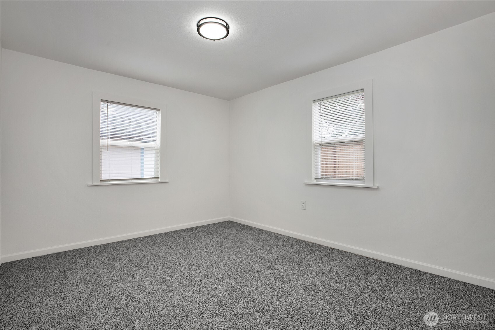 5302 E N Street , Tacoma, WA 98404