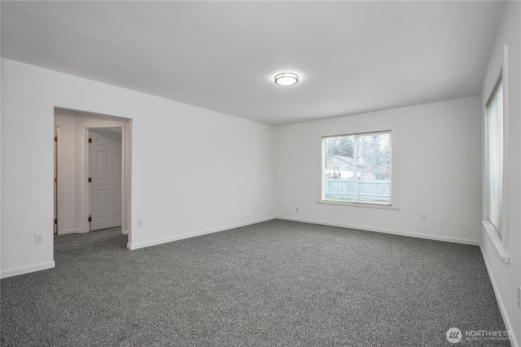 5302 E N Street , Tacoma, WA 98404