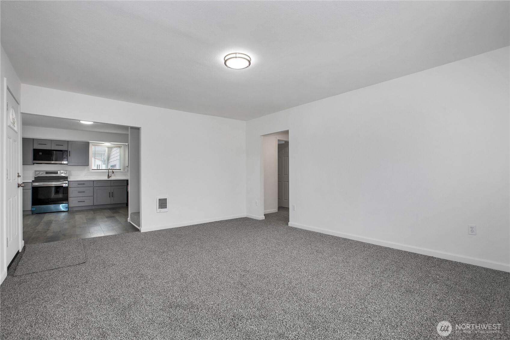 5302 E N Street , Tacoma, WA 98404