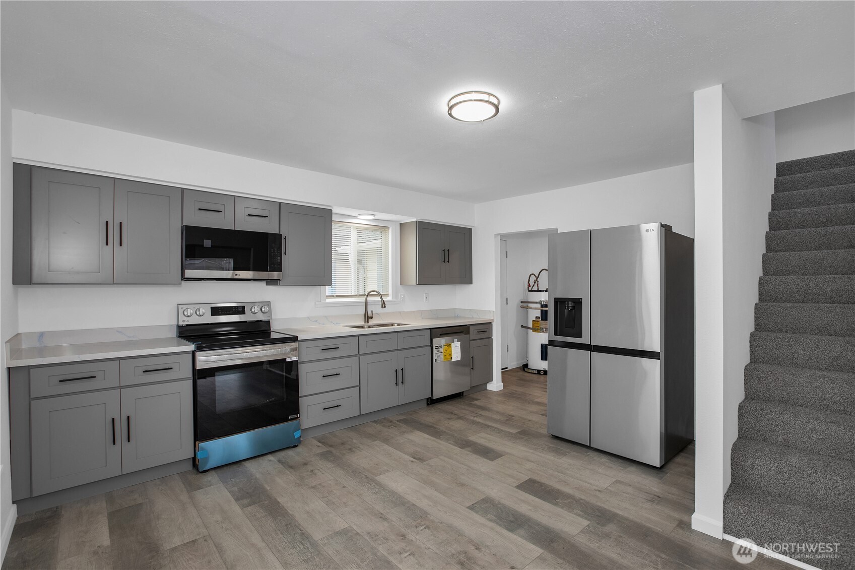 5302 E N Street , Tacoma, WA 98404