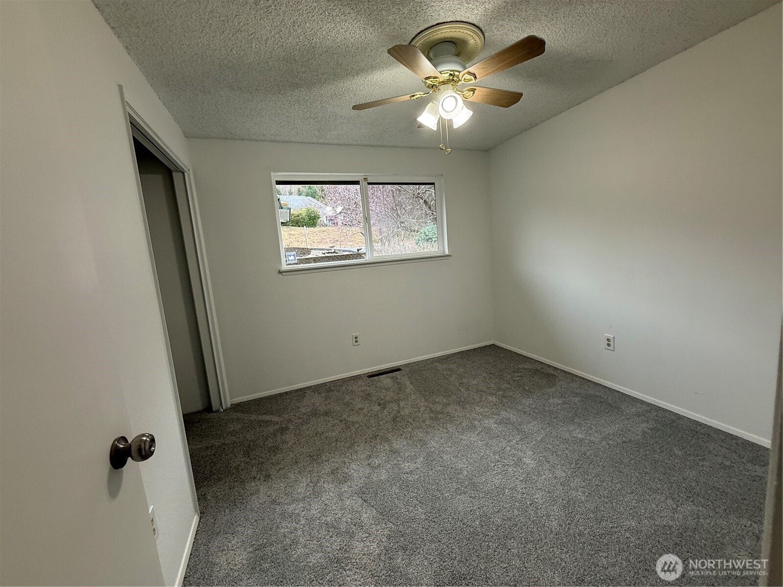 18220 E State Route 106 , Belfair, WA 98528