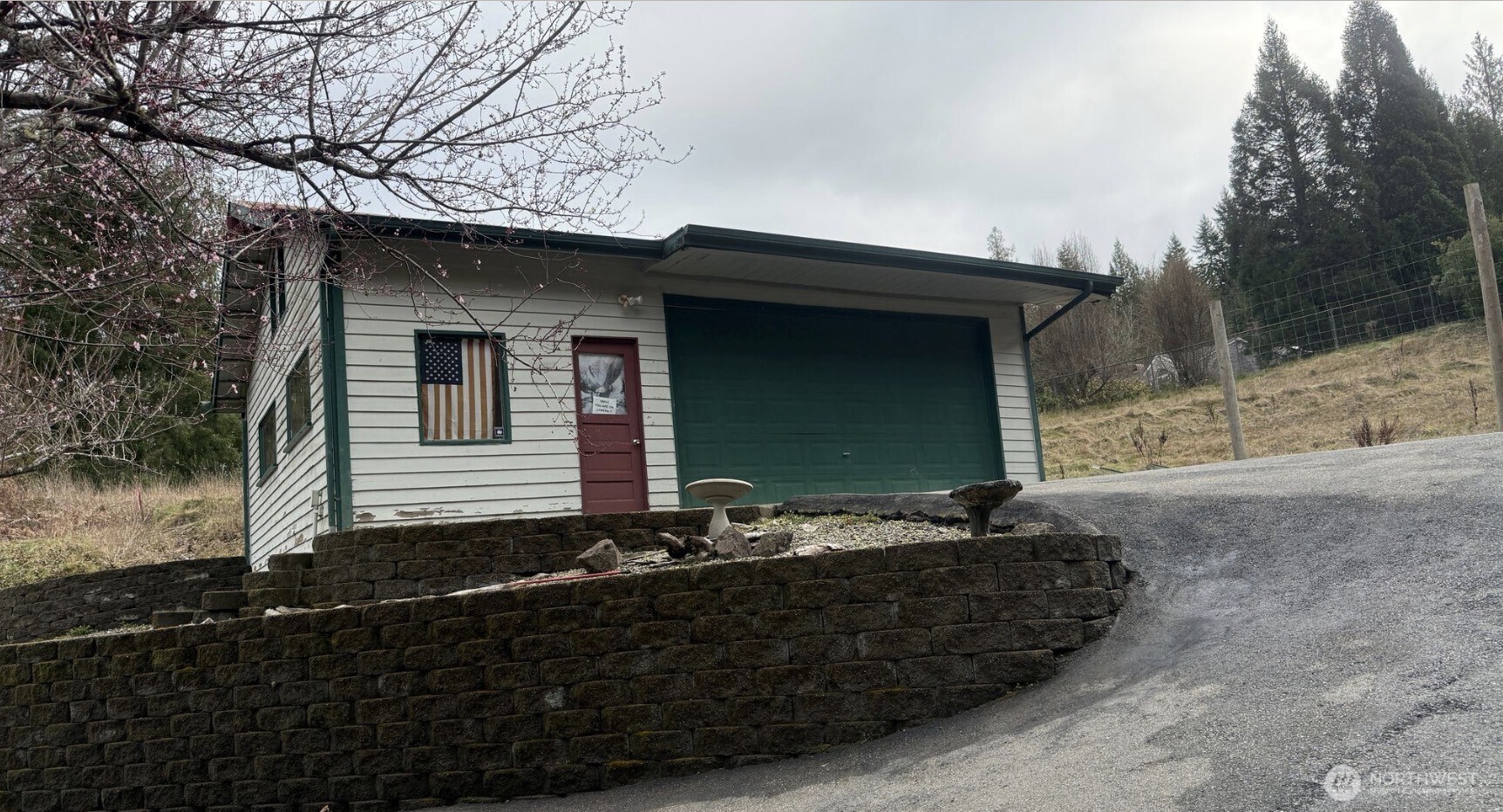 18220 E State Route 106 , Belfair, WA 98528