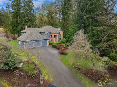 16437 241st Avenue SE, Issaquah, WA 98027 - Photo 2