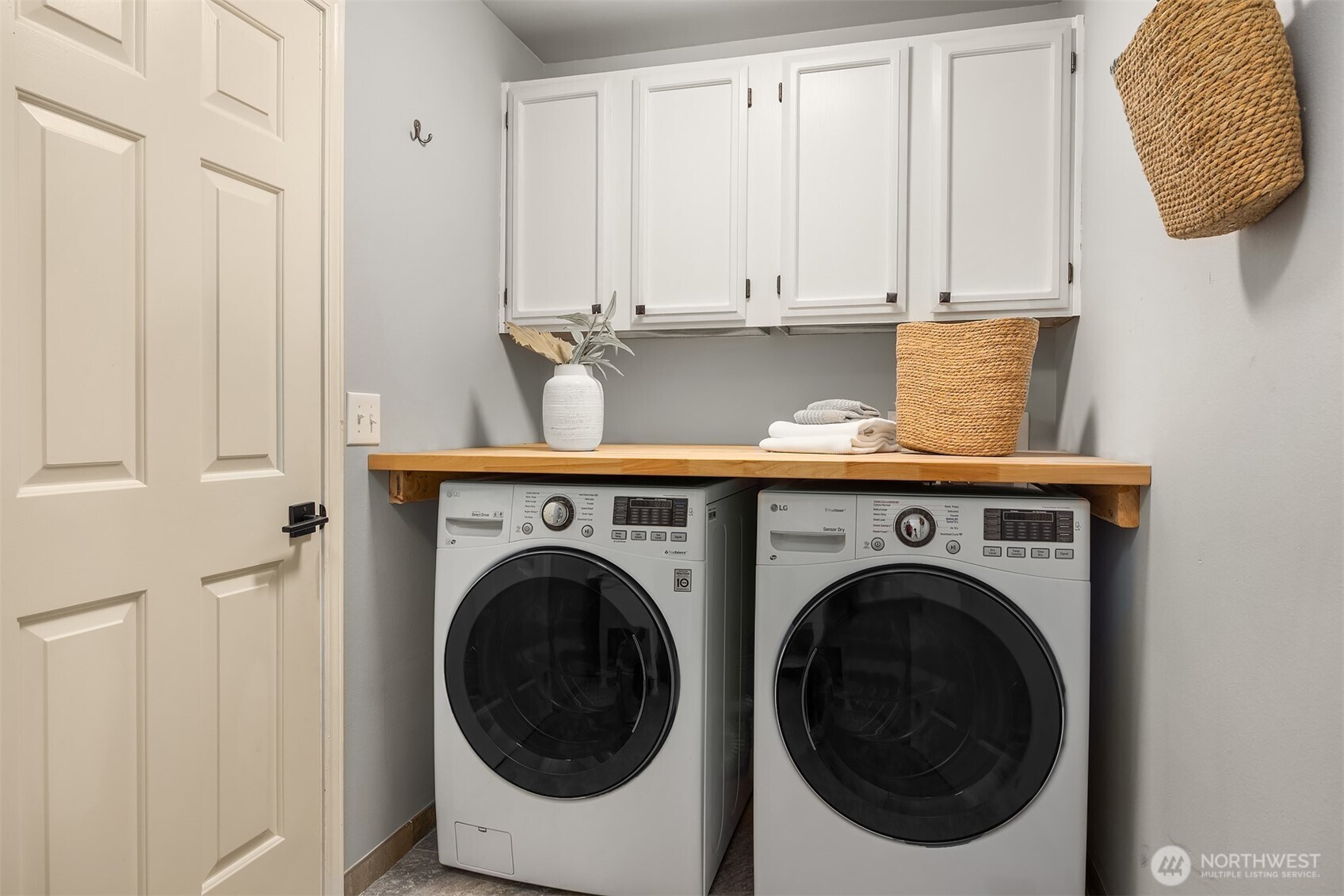 16437 241st Avenue SE, Issaquah, WA 98027