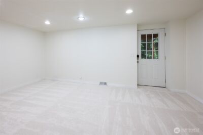 16437 241st Avenue SE, Issaquah, WA 98027 - Photo 37