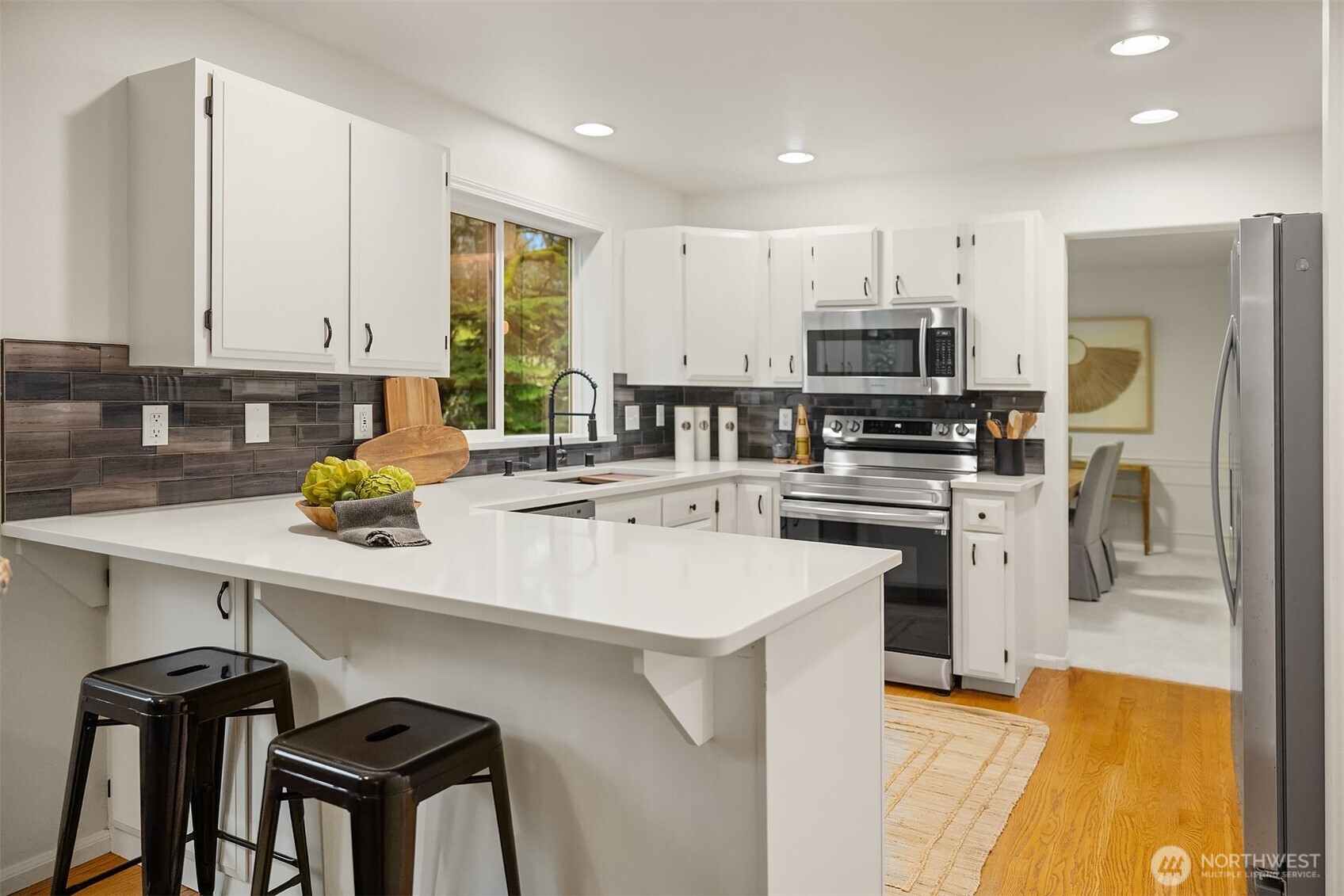 16437 241st Avenue SE, Issaquah, WA 98027