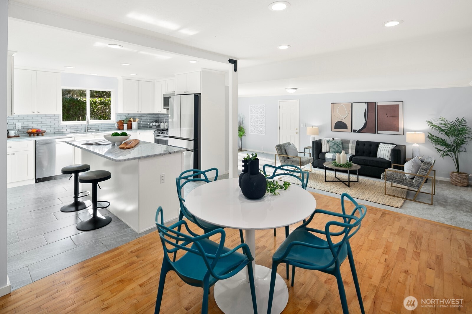 7037 NE 137th Street , Kirkland, WA 98034