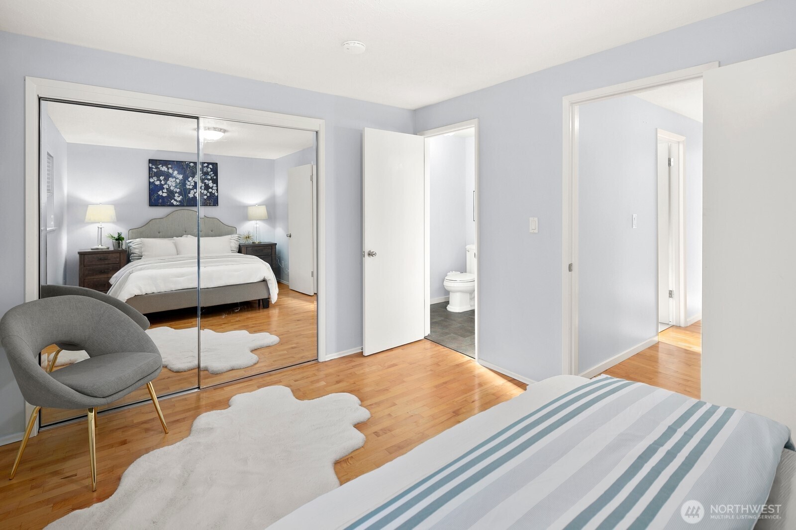 7037 NE 137th Street , Kirkland, WA 98034