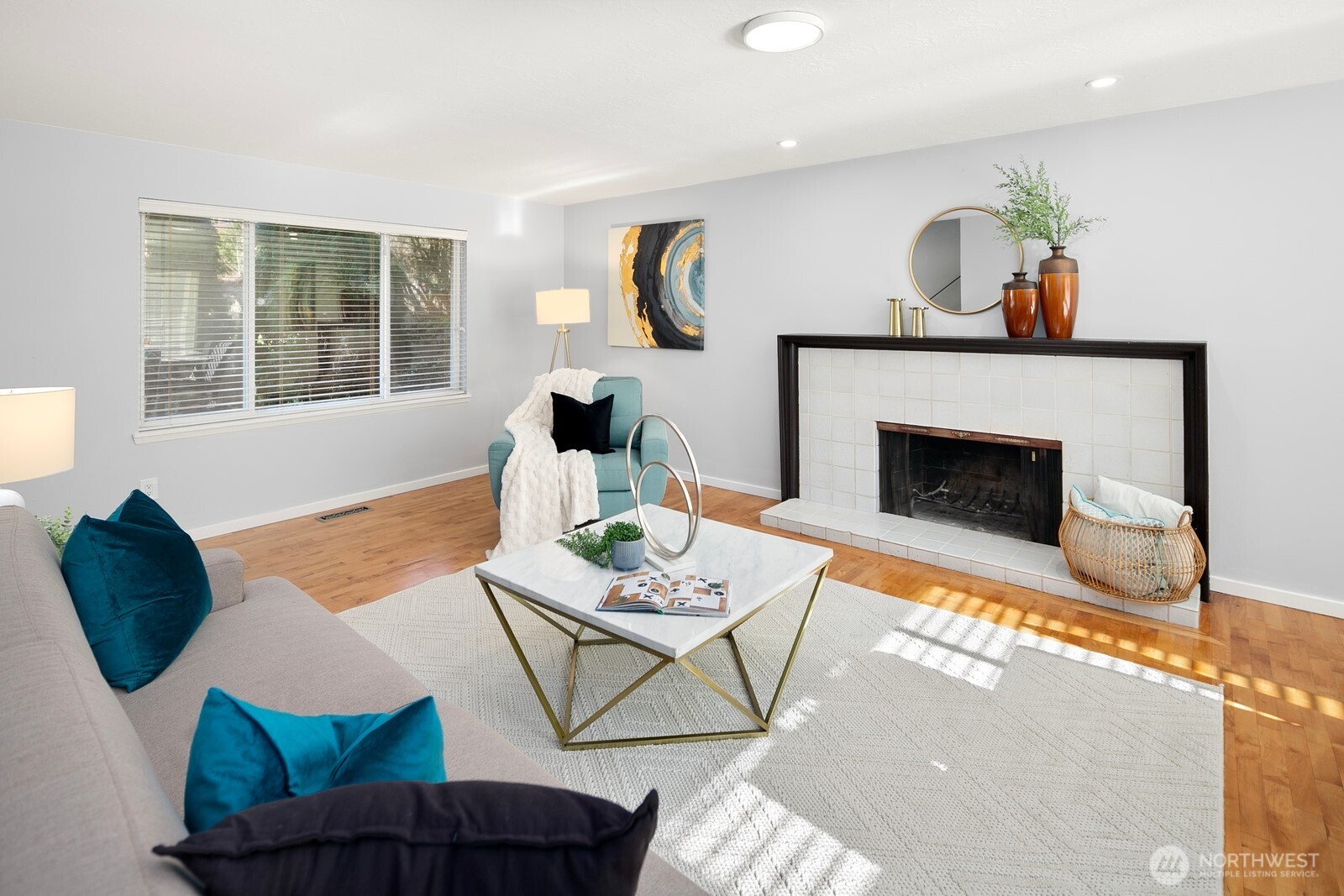 7037 NE 137th Street , Kirkland, WA 98034