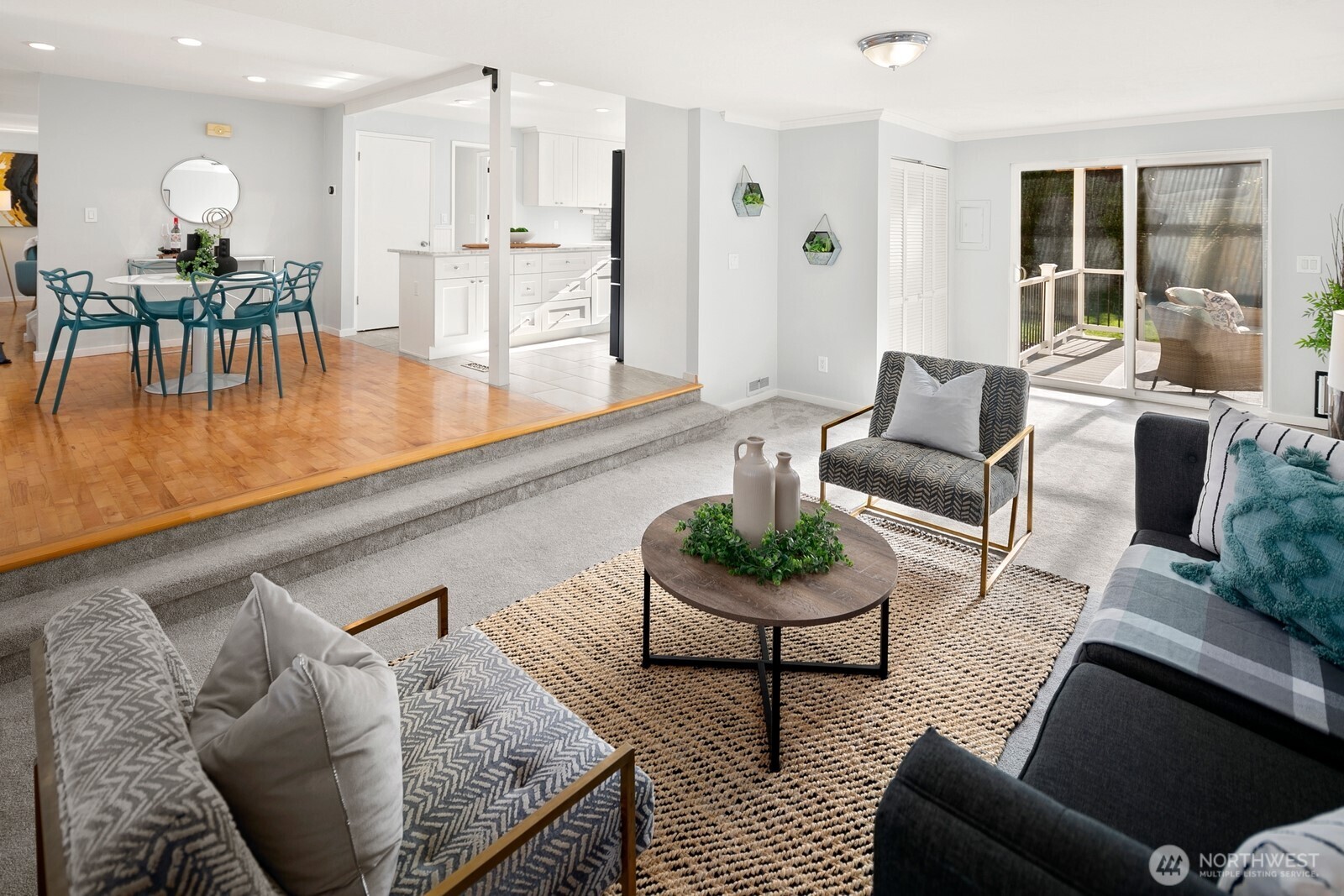 7037 NE 137th Street , Kirkland, WA 98034