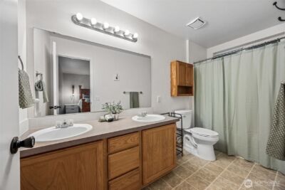 20518 190th Avenue E, Orting, WA 98360 - Photo 12