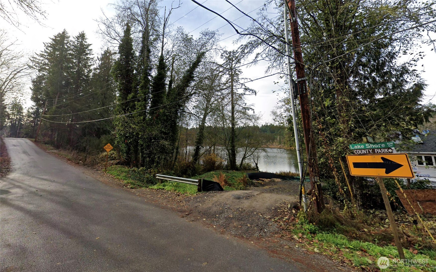 13075 Lake Shore Drive NW, Poulsbo, WA 98370