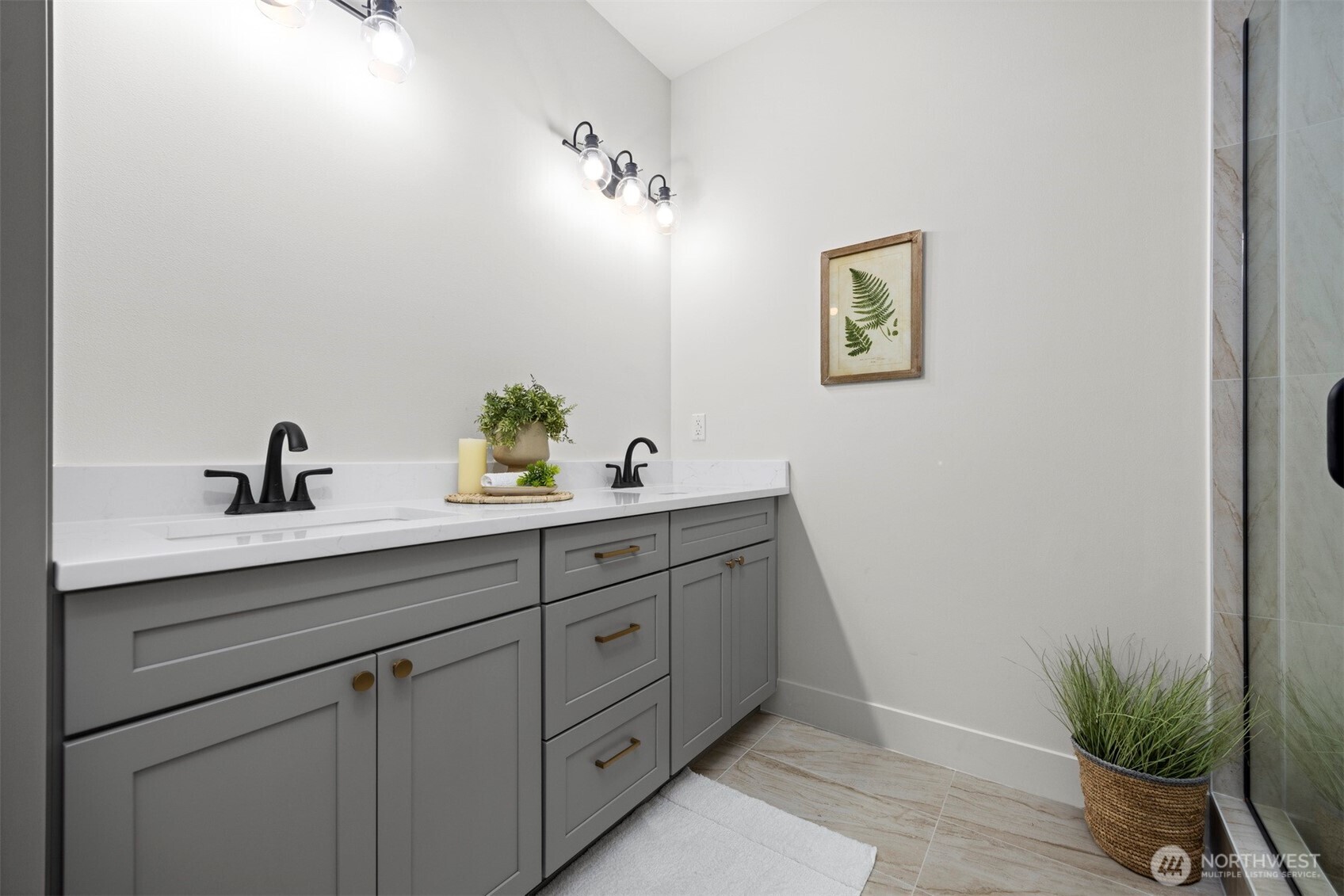 225 N 54th Place , Mount Vernon, WA 98273