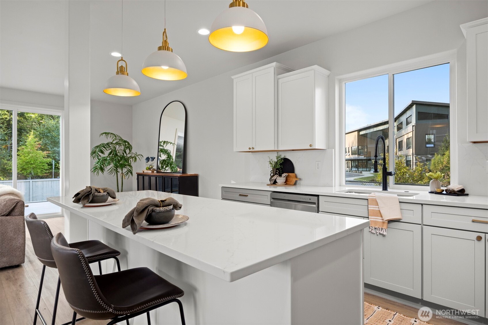 225 N 54th Place , Mount Vernon, WA 98273