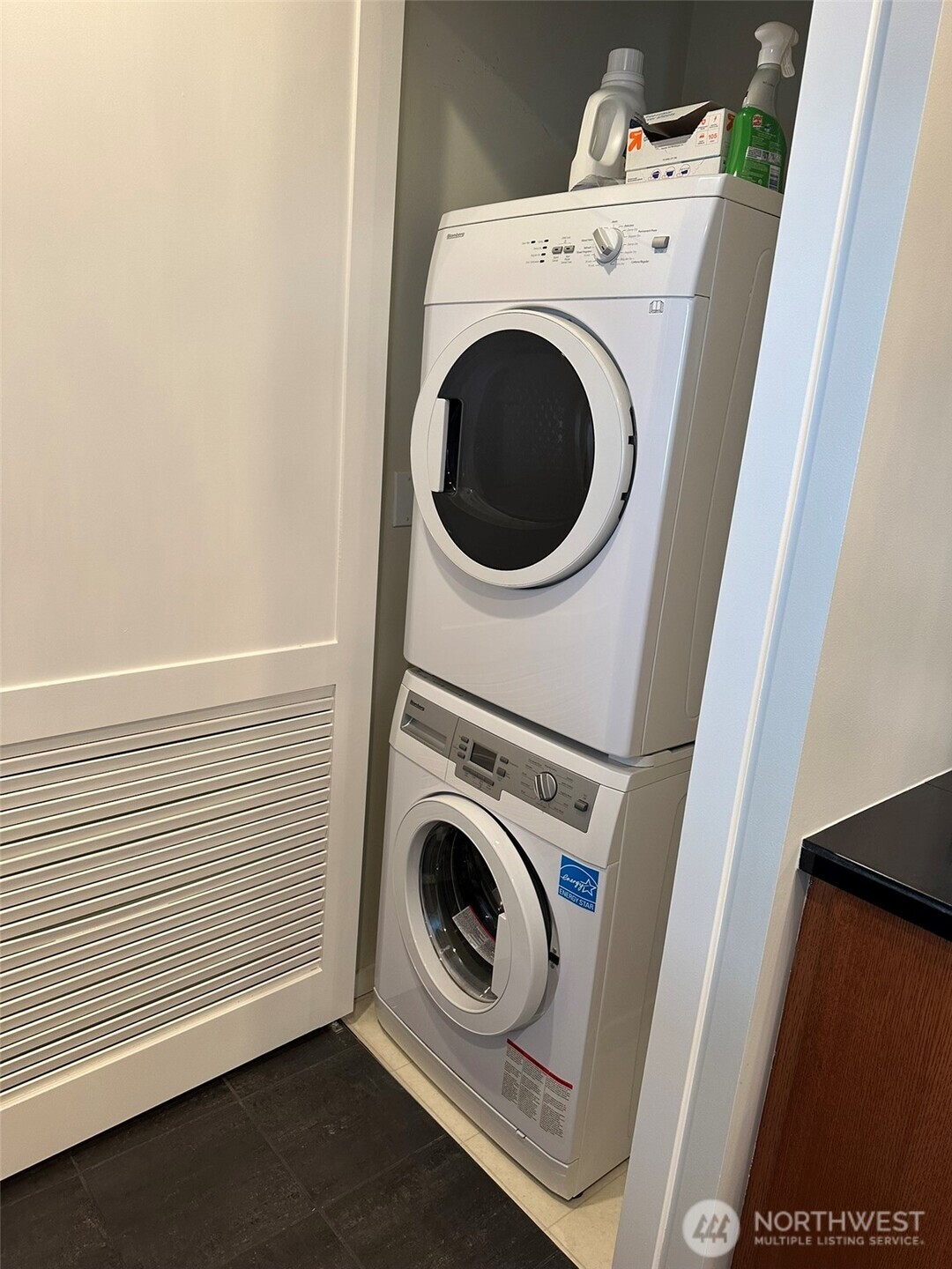 2721 1st Avenue #103, Seattle, WA 98121