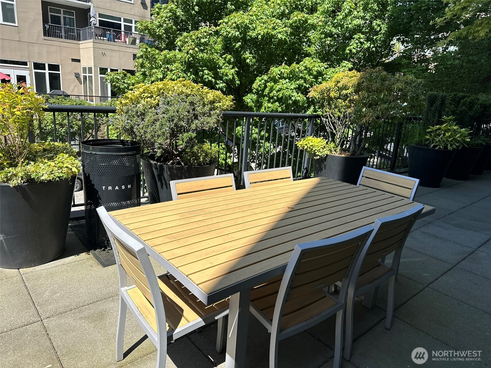 2721 1st Avenue #103, Seattle, WA 98121