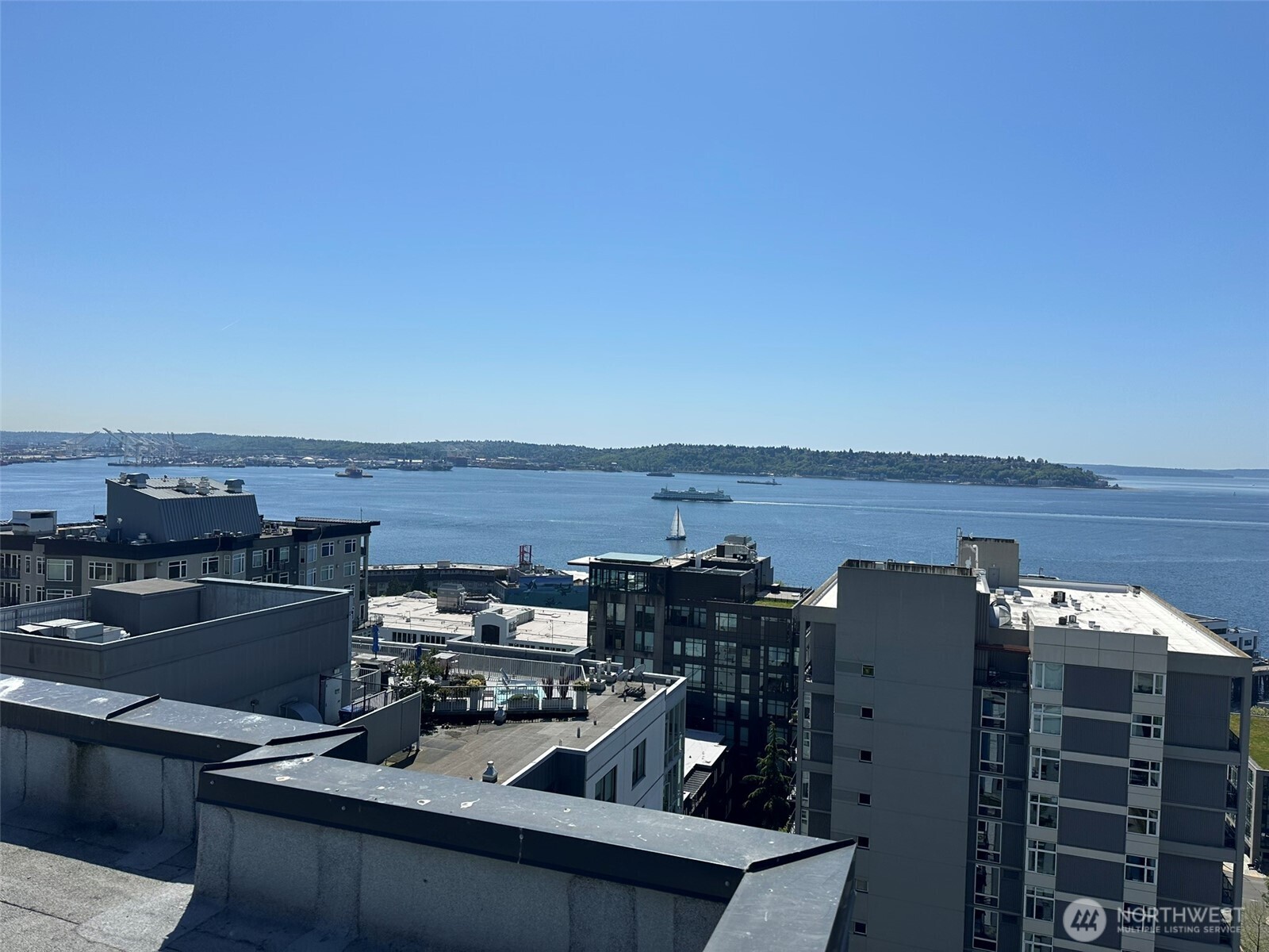 2721 1st Avenue #103, Seattle, WA 98121