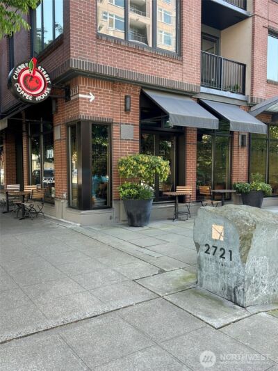 2721 1st Avenue #103, Seattle, WA 98121 - Photo 30