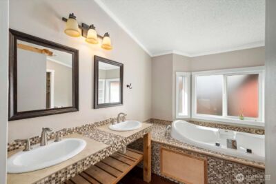 4241 Rural Avenue , Bellingham, WA 98226 - Photo 10