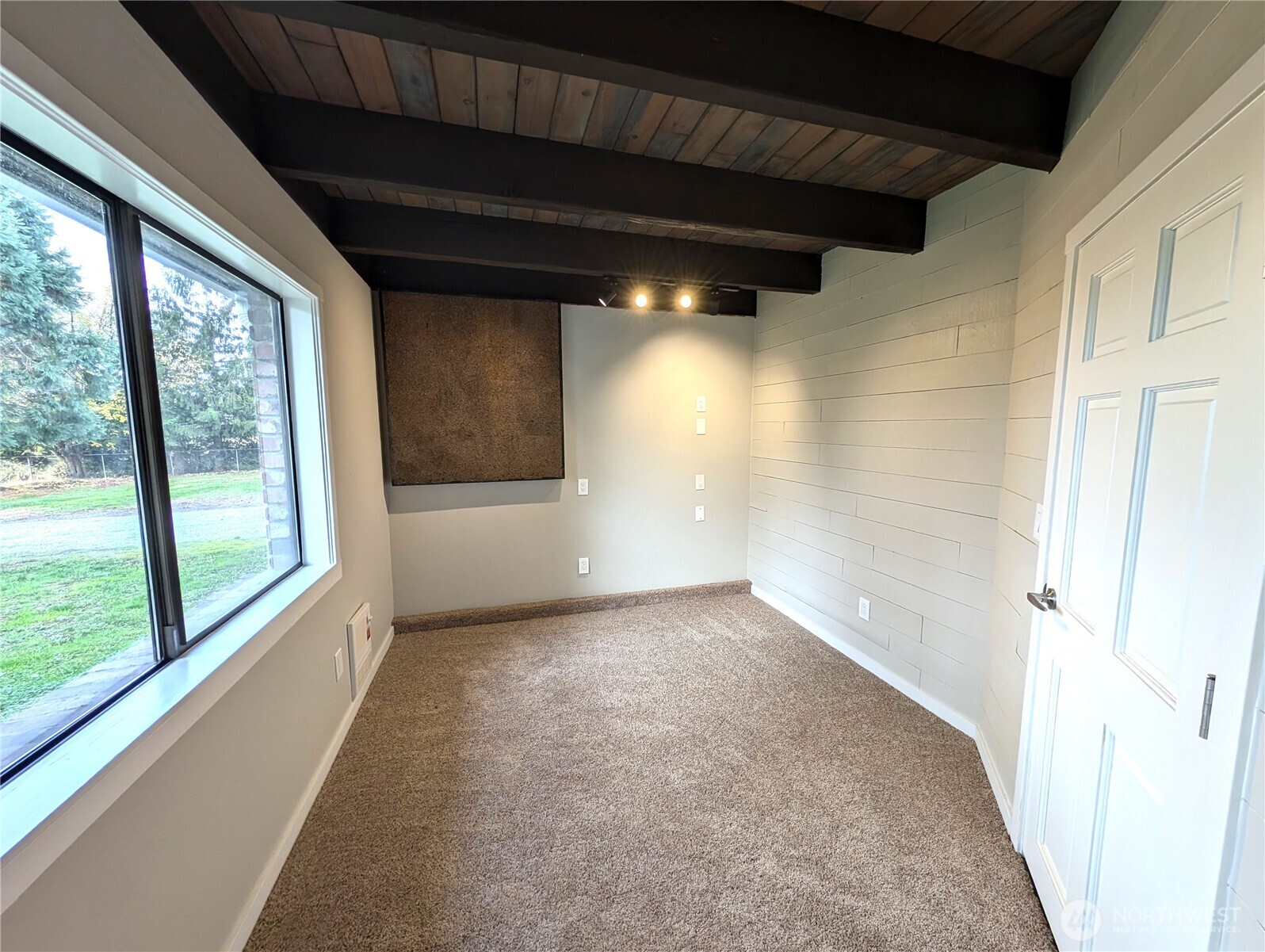 19503 22nd Avenue E, Spanaway, WA 98387-7103