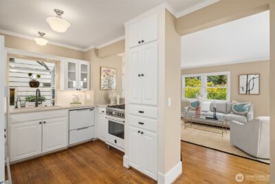 3832 48th Avenue NE, Seattle, WA 98105 - Photo 10