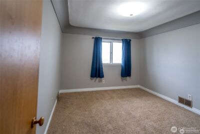 113 E 6th St , Lind, WA 99341 - Photo 17