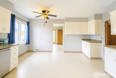 113 E 6th St , Lind, WA 99341 - Photo 10