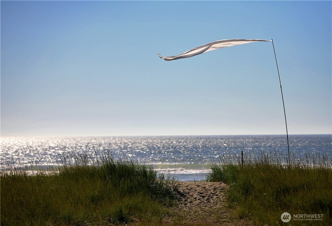 1332 Cohasset Crest N, Westport, WA 98595