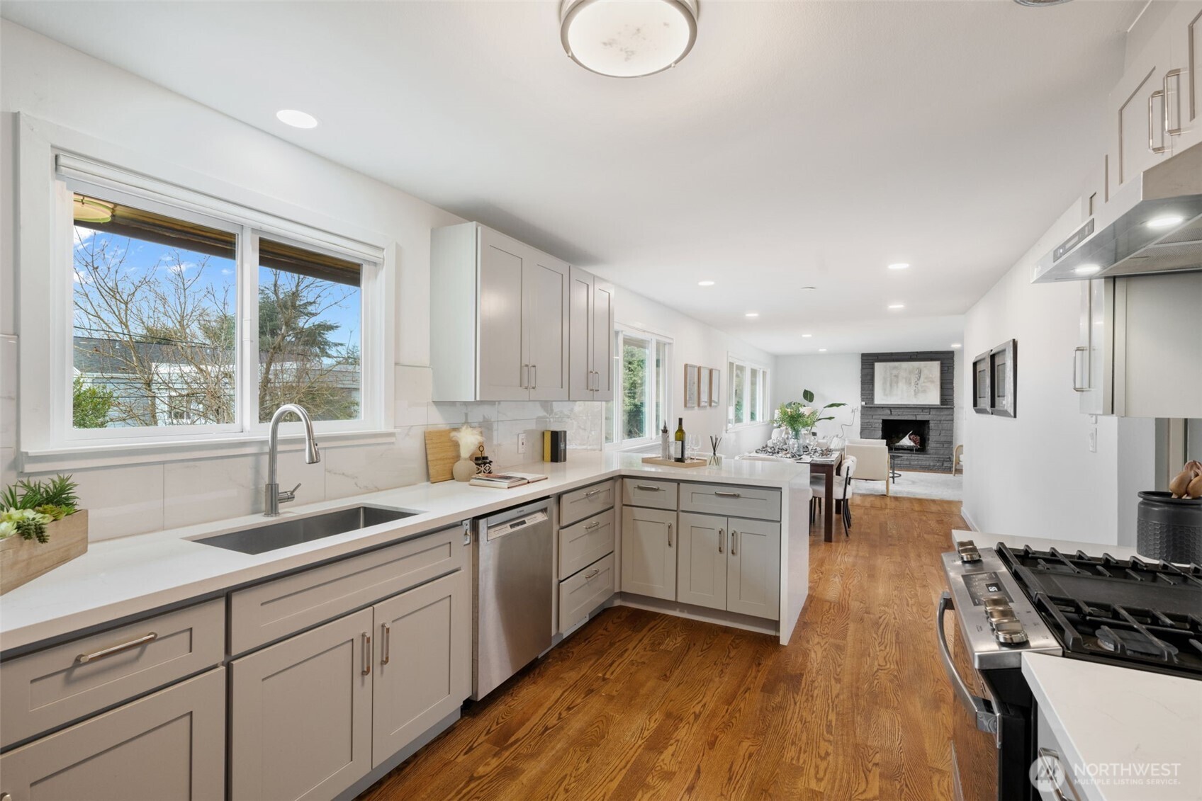 2539 30th Avenue S, Seattle, WA 98144