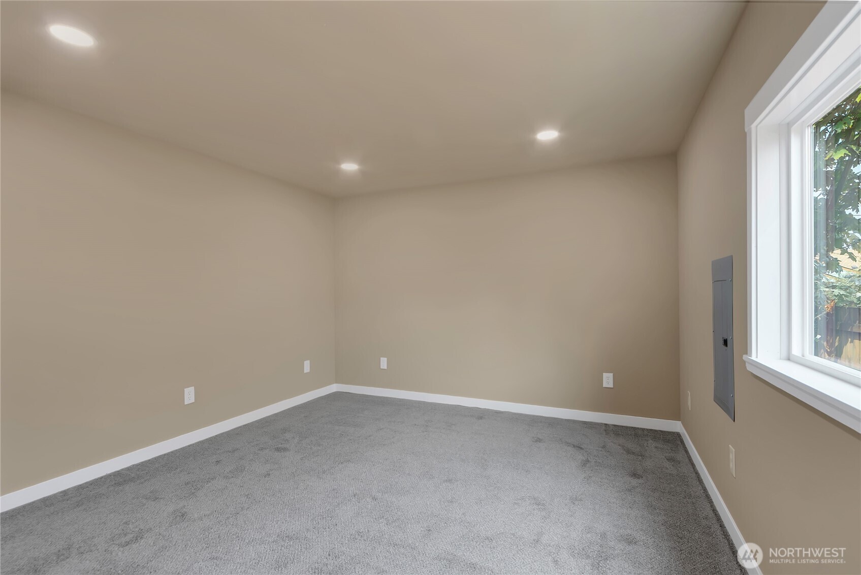 1032 111th Street S, Tacoma, WA 98444-2628