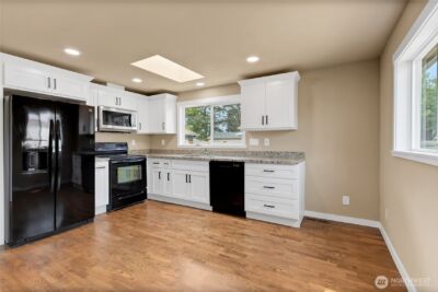 1032 111th Street S, Tacoma, WA 98444-2628 - Photo 13