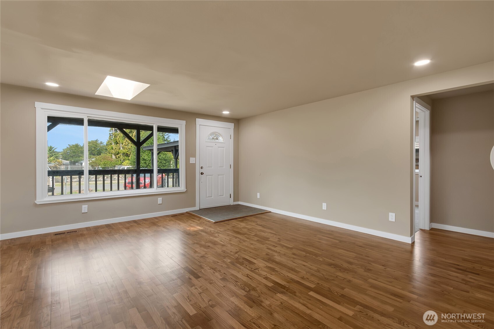 1032 111th Street S, Tacoma, WA 98444-2628