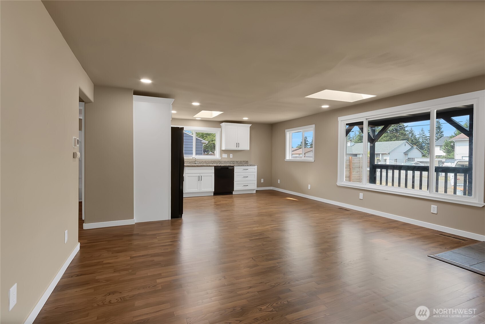 1032 111th Street S, Tacoma, WA 98444-2628