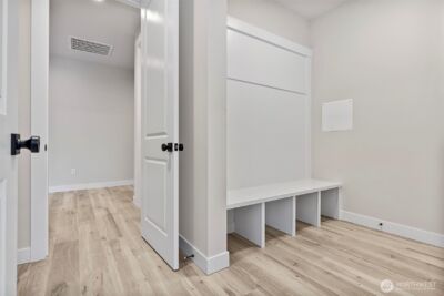 1529 Lockridge Loop E, Enumclaw, WA 98022 - Photo 15