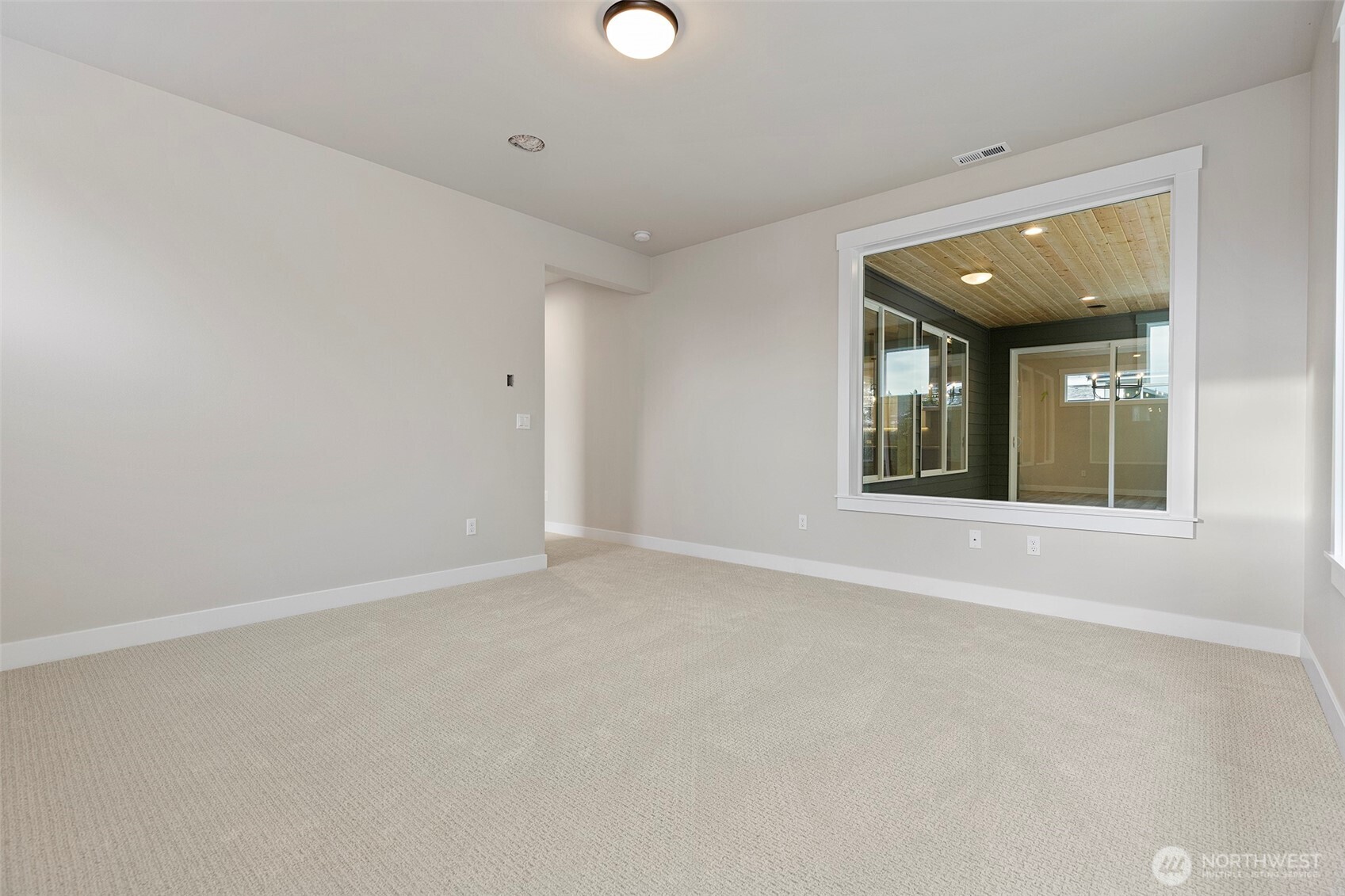 1529 Lockridge Loop E, Enumclaw, WA 98022