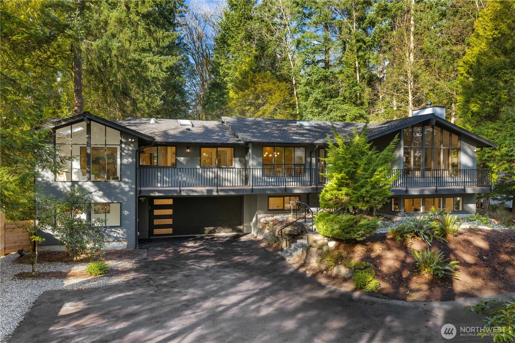 6423 E Mercer Way , Mercer Island, WA 98040