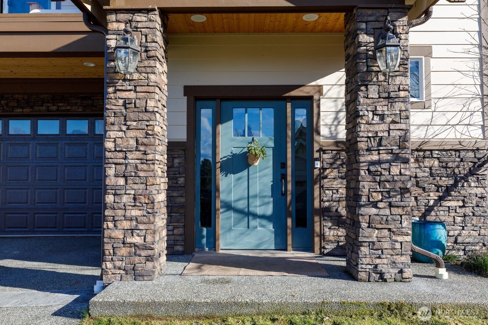 1403 Dakota Avenue , Anacortes, WA 98221