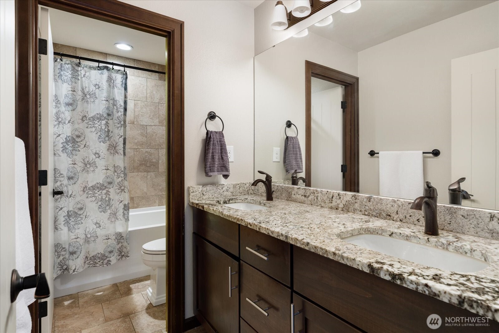 1403 Dakota Avenue , Anacortes, WA 98221