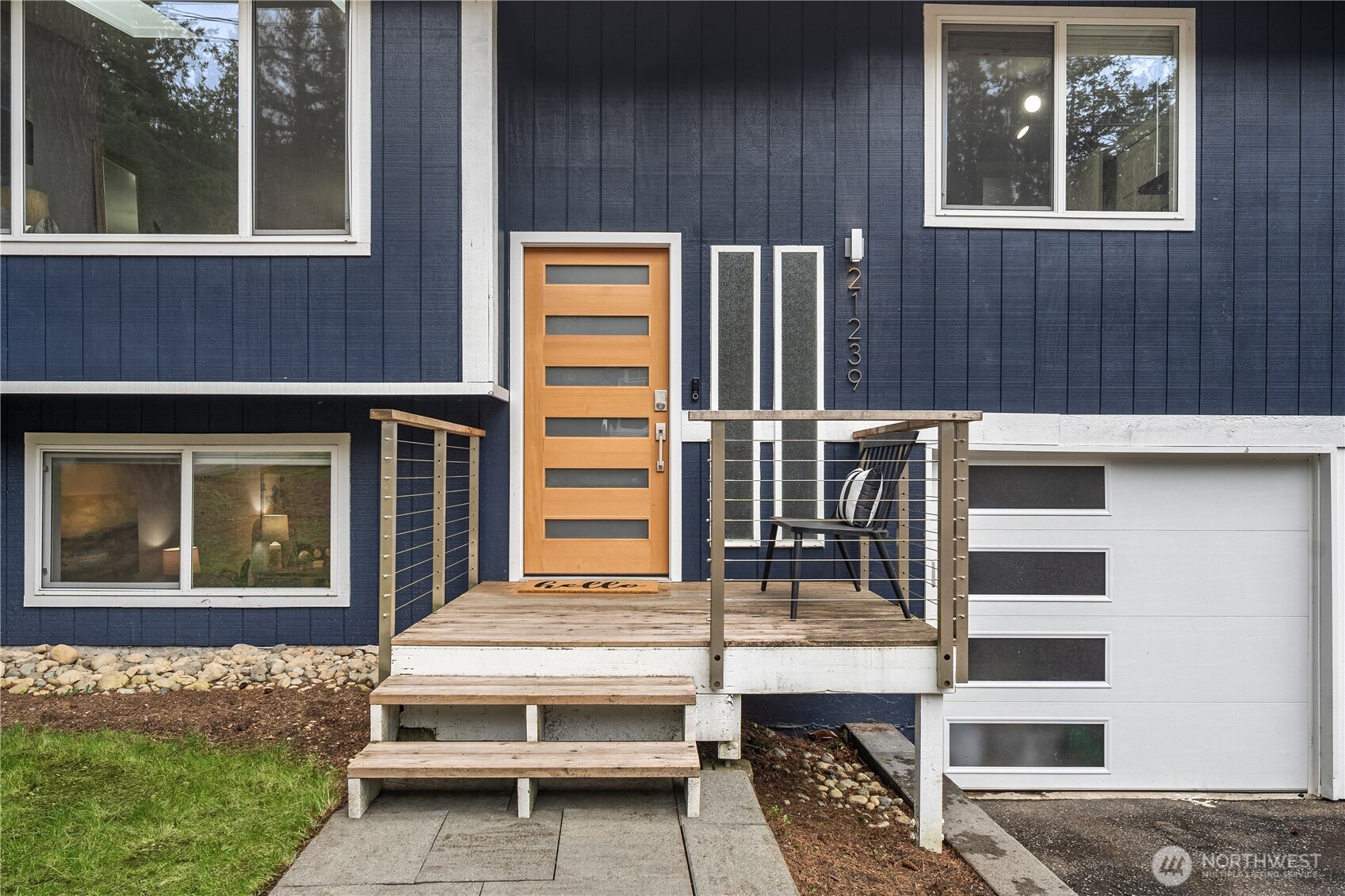 21239 NE 10th Place , Sammamish, WA 98074-6732