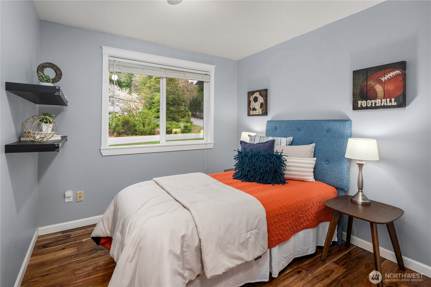 21239 NE 10th Place , Sammamish, WA 98074-6732